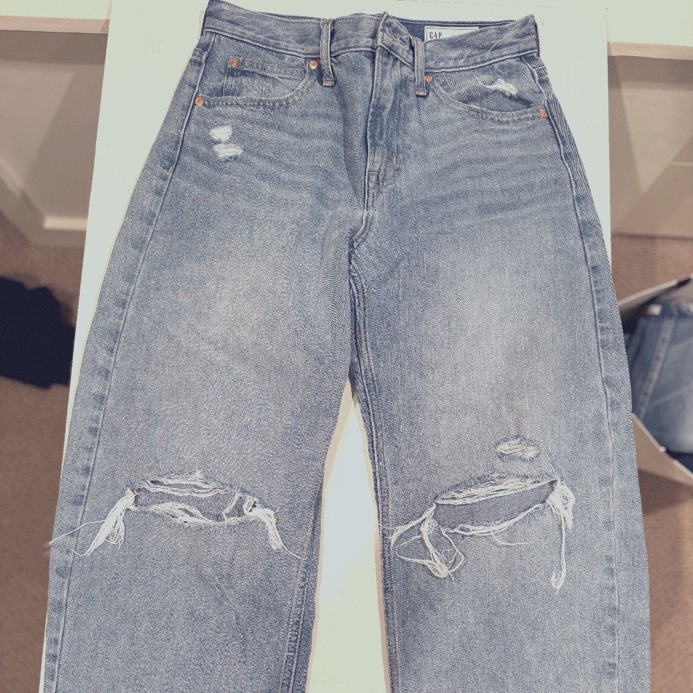 GAP Barrel Jeans Size 27